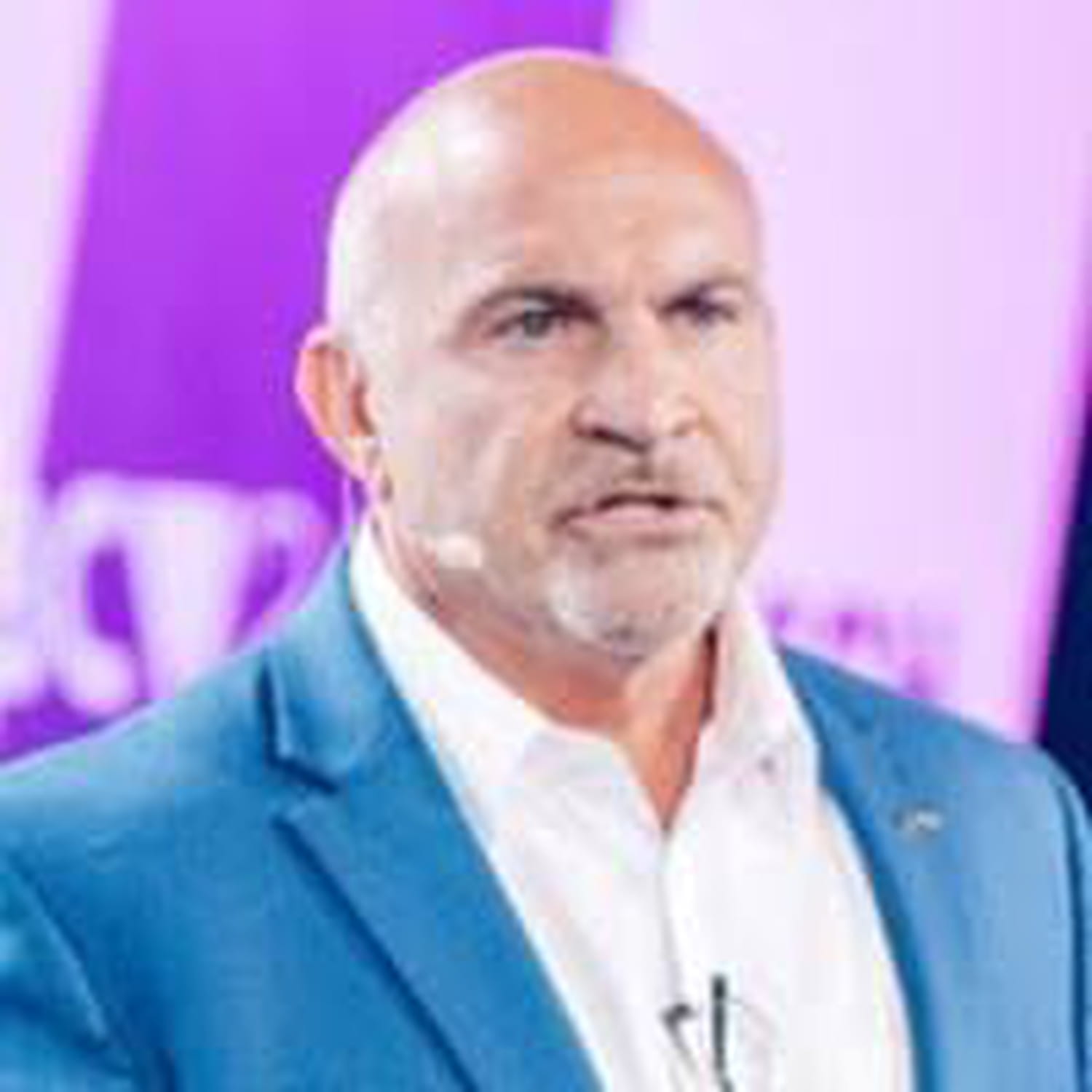 When artificial intelligence stumbles upon the energy trilemma